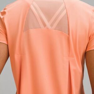 Lululemon sculpt short sleeve sculpt size 2